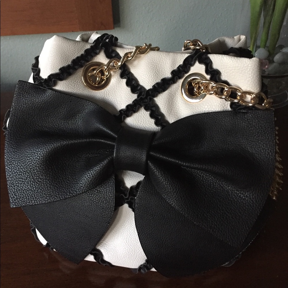Handbag